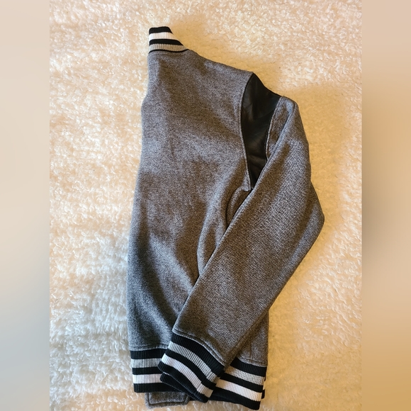 American Eagle kids jacket - Picture 2 of 7